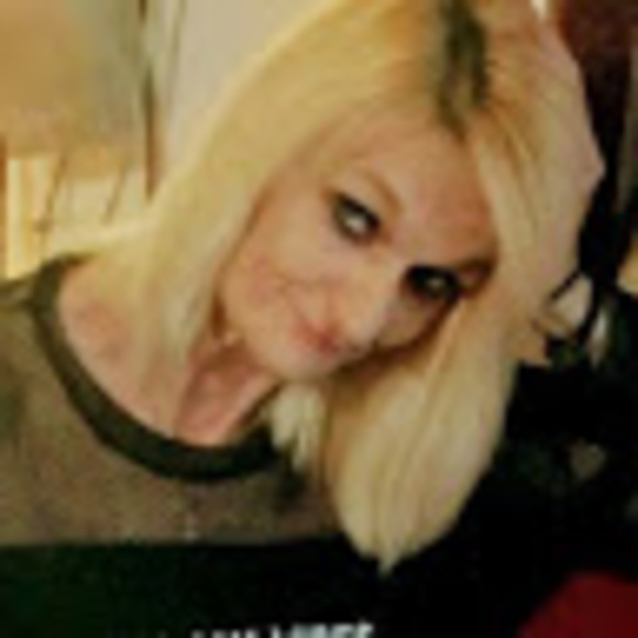 Meet your Posher, Brandy - Picture 1 of 1